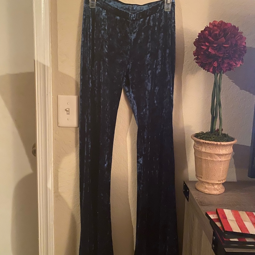 Fitted pants size Medium